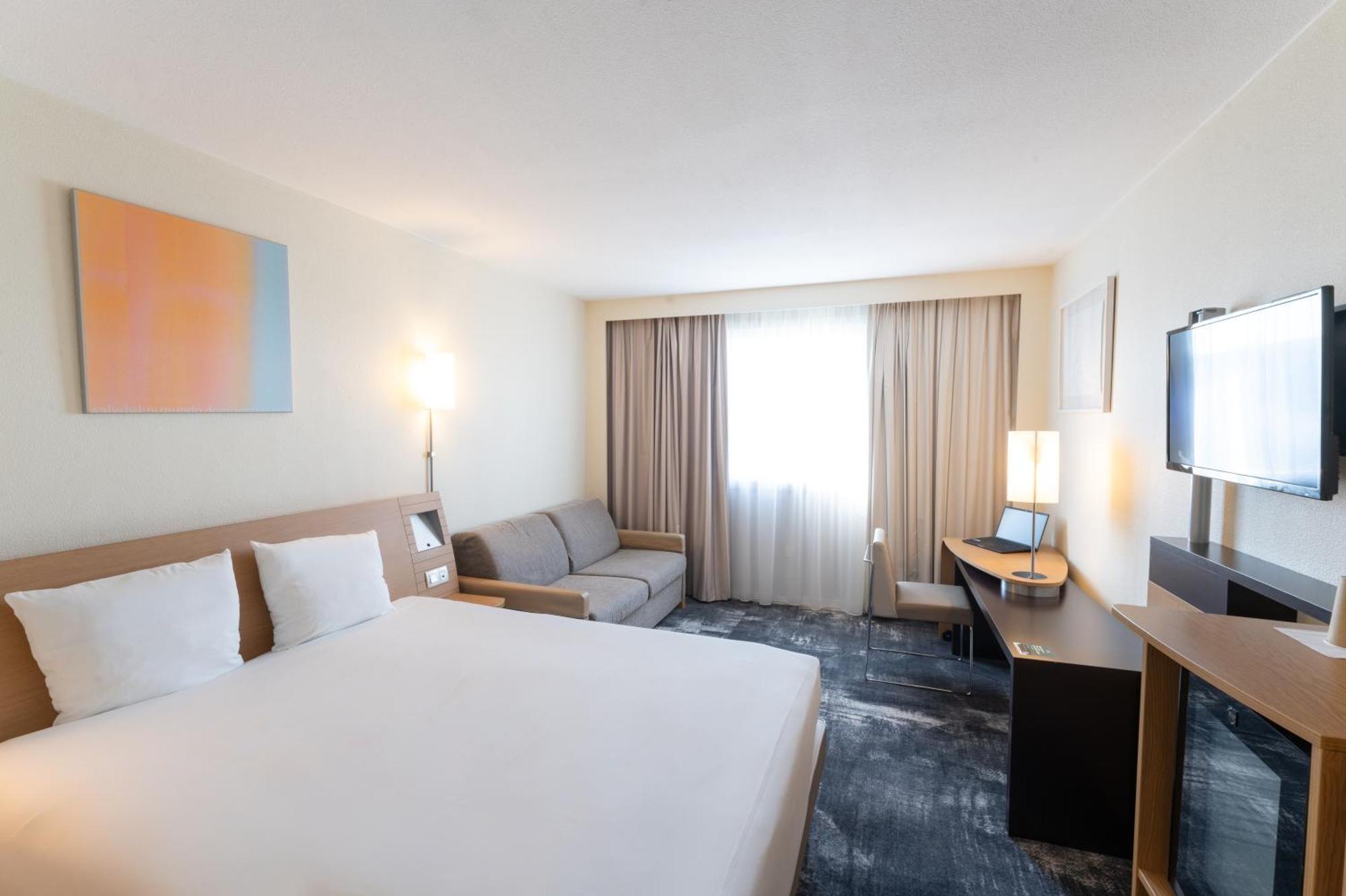 Novotel Nantes Centre Bord De Loire מראה חיצוני תמונה