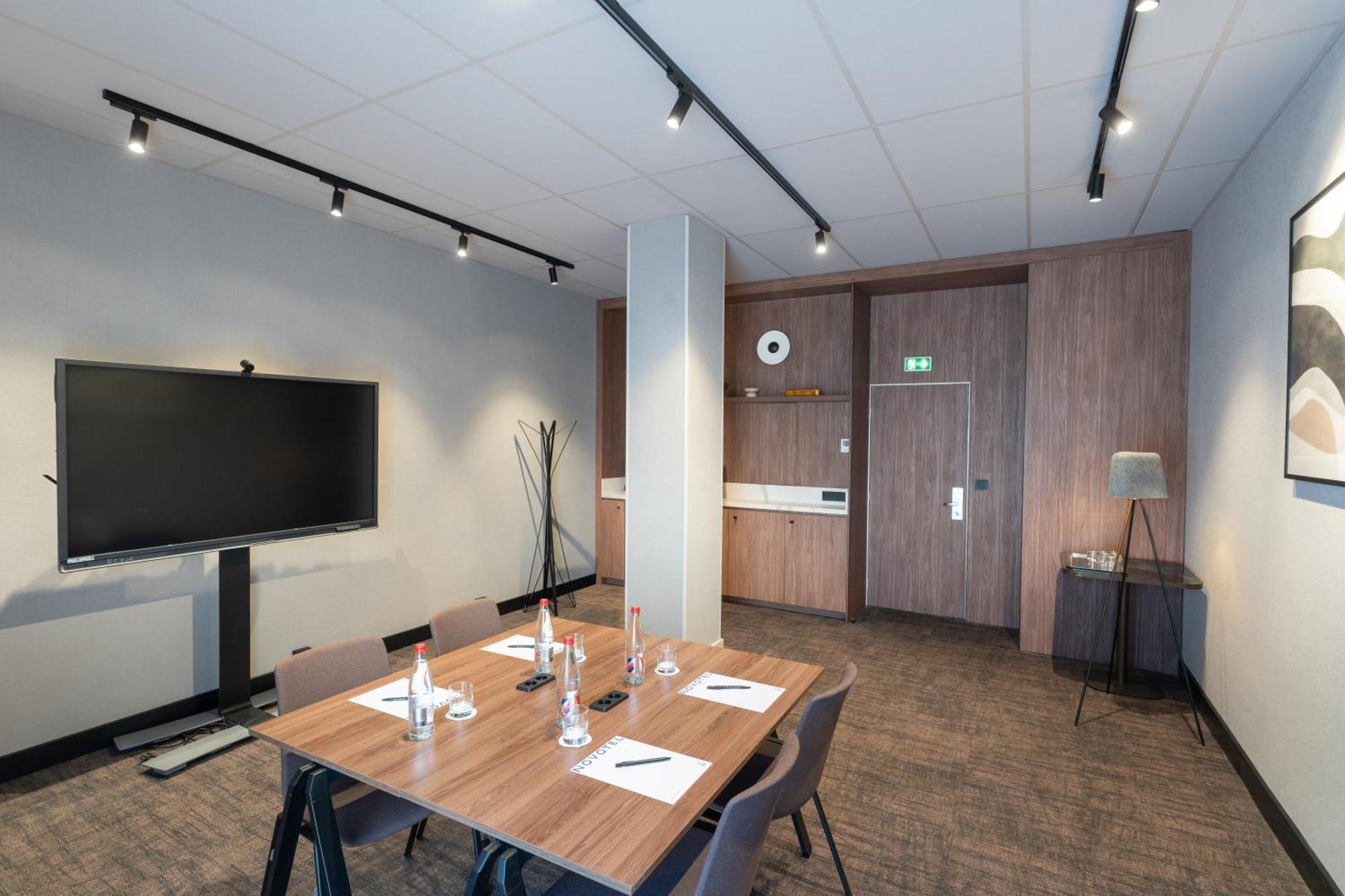 Novotel Nantes Centre Bord De Loire מראה חיצוני תמונה