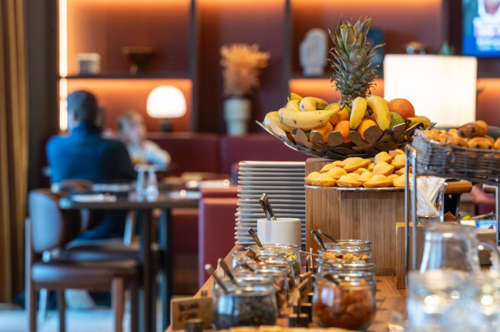 Novotel Nantes Centre Bord De Loire מראה חיצוני תמונה
