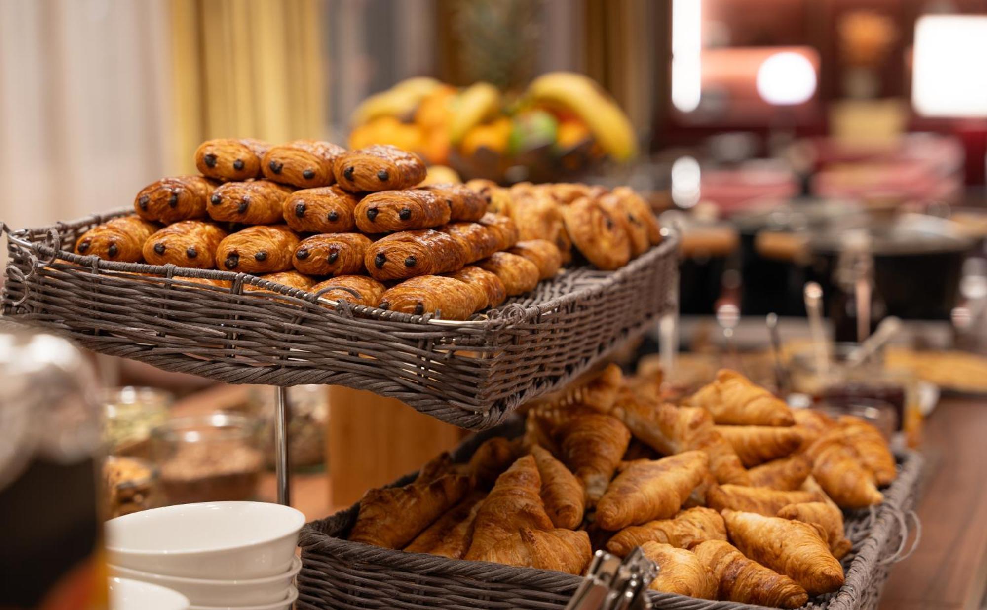Novotel Nantes Centre Bord De Loire מראה חיצוני תמונה