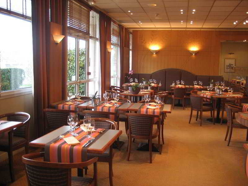 Novotel Nantes Centre Bord De Loire מראה חיצוני תמונה