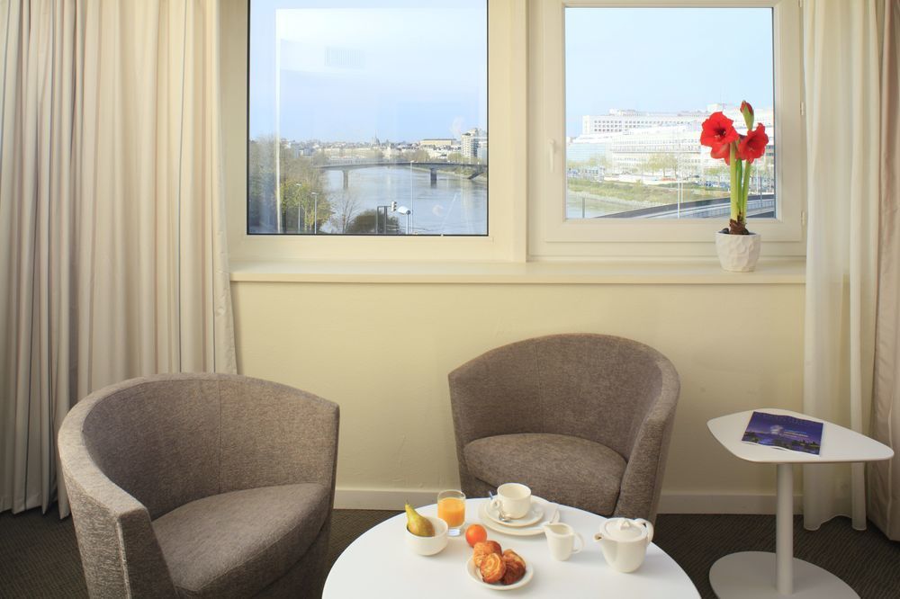 Novotel Nantes Centre Bord De Loire חדר תמונה